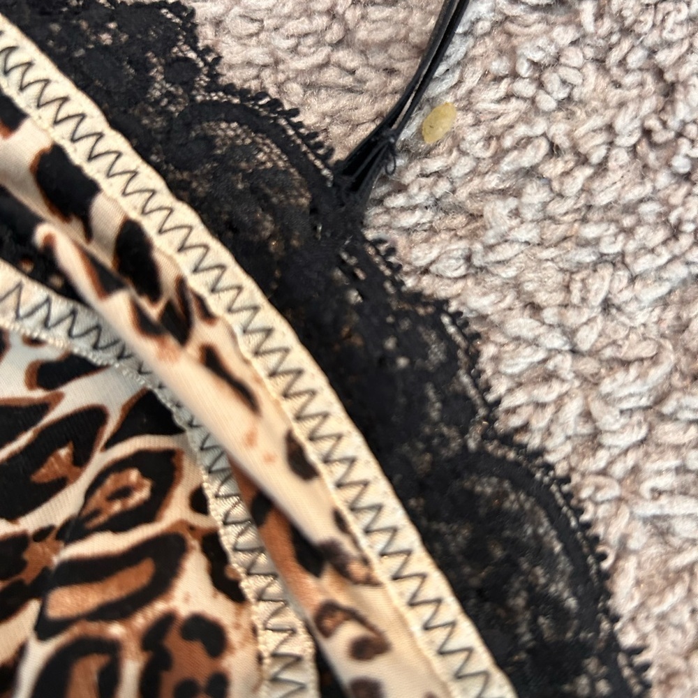 Linea Donatella Animal Print Night Gown Spaghetti Straps Adjustable
Size M - Picture 5 of 7